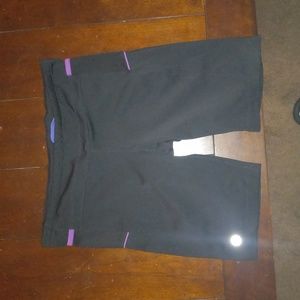 Athleta black biker shorts size L 11/12